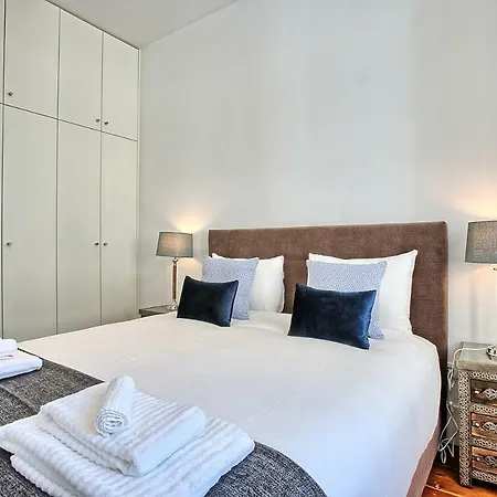 Myplace-lisbon Luxury Trindade Iii Appartement Lisboa